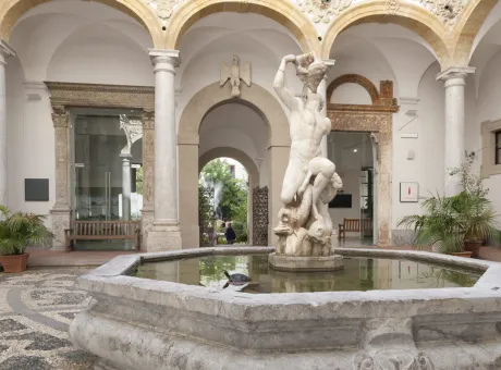 atrio minore del museo salinas