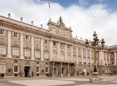 day view royal palace