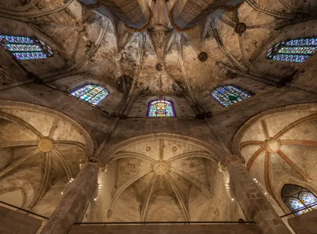 interior santa maria del mar most beautiful gothic church barcelona 1
