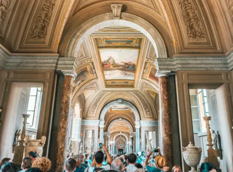 interior shot museums vatican city