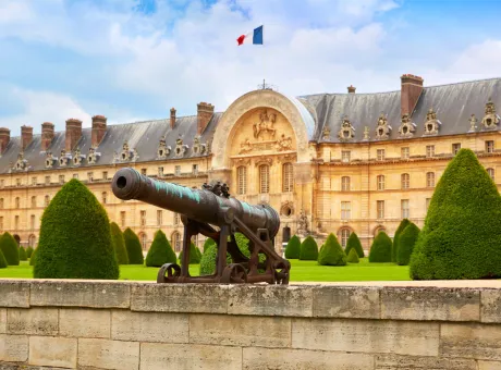 les invalides facade cannons paris france