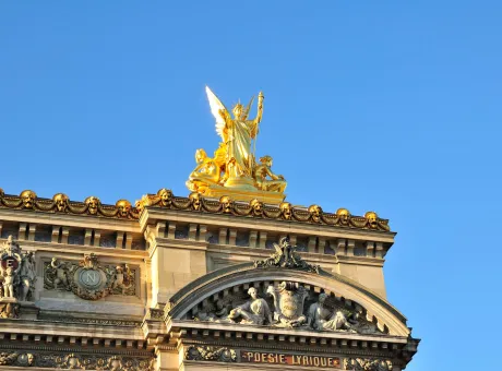 opera garnier is important construction paris