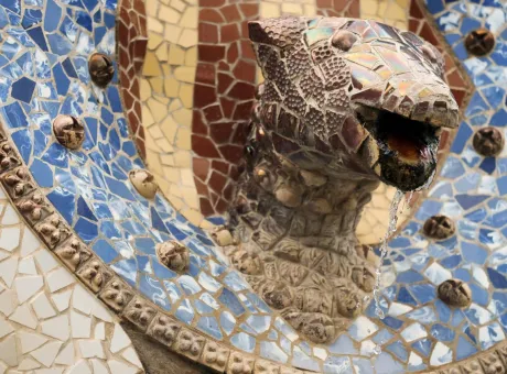 sculpture park guel barcelona spain