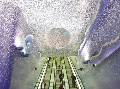 stazione-toledo-napoli.jpeg