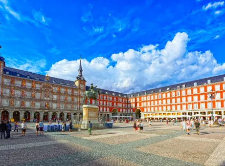 tourists plaza mayor plaza mayor one central squares spanish capital 1
