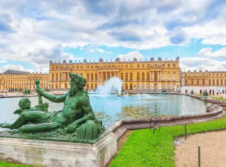 versailles france july 02 2016 pondswater parterres statues front main building palace versailles sunking louis xiv 1
